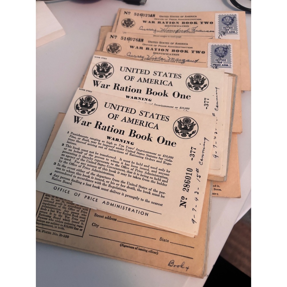 US Government WWII War Ration Books  Lot Wyoming Currey Family Vintage Paper